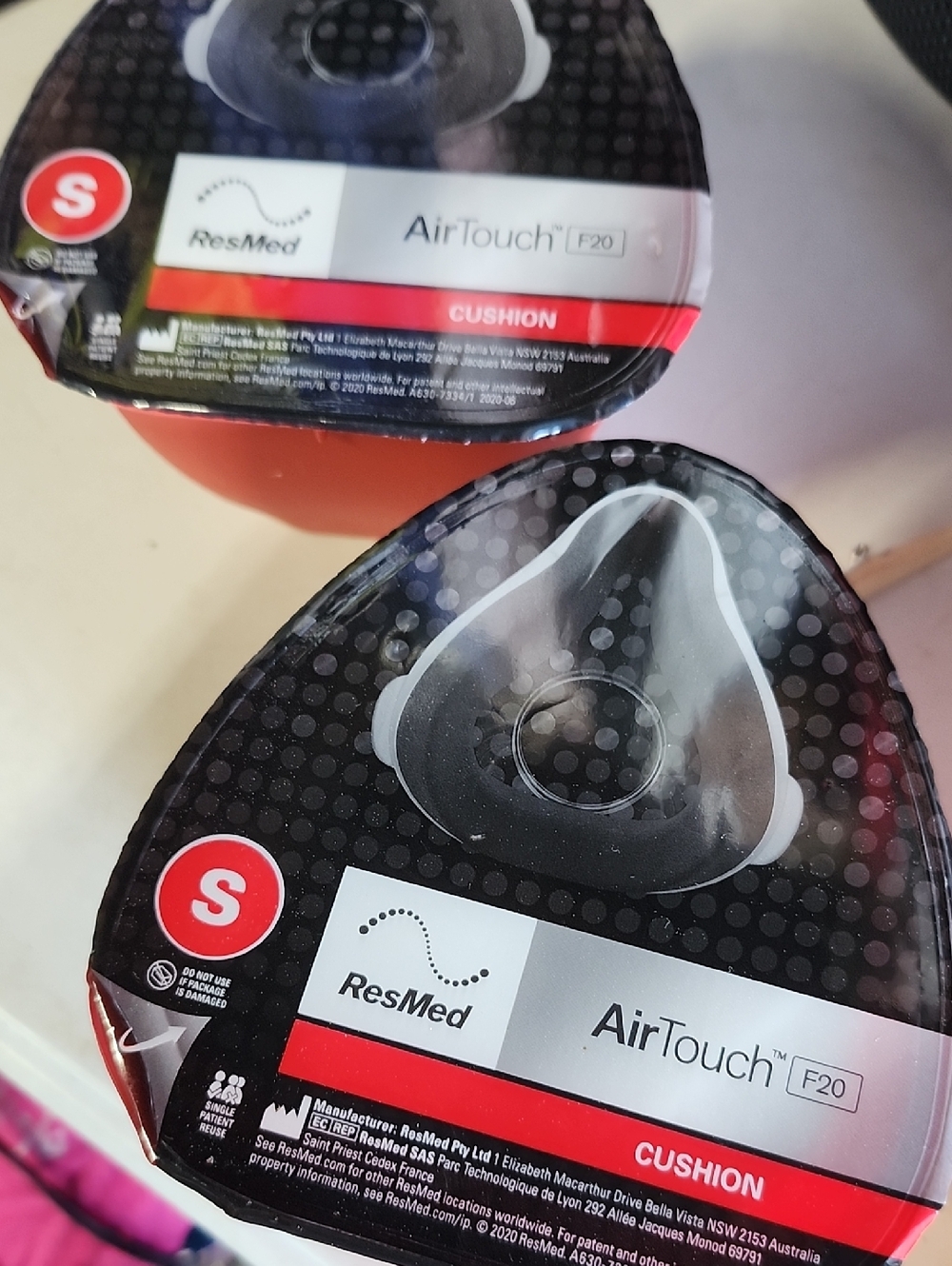ResMed AirTouch F20 Cushion in Black and Red Packaging